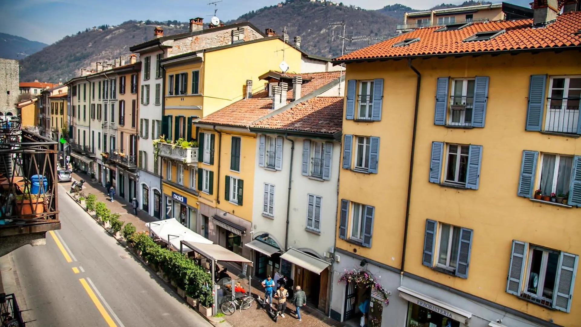 Suite Milano 76 Como Apartment